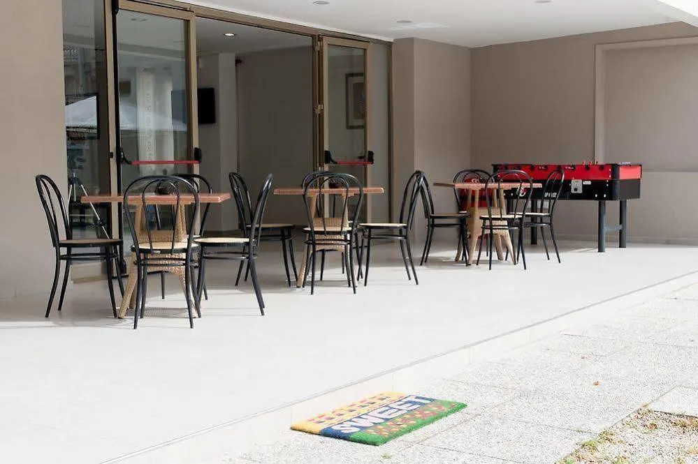 Hotel Carmen Riccione 2*,  Italië